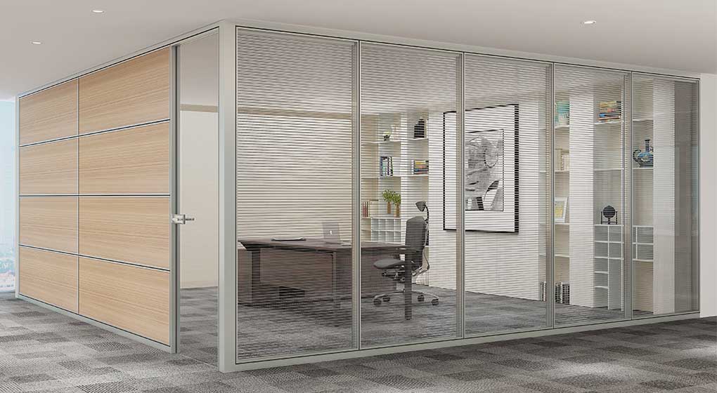 HK_85_glass_partition_full_high_partition.jpg
